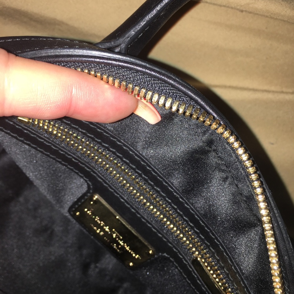 Salvatore Ferragamo purse - Picture 3 of 4